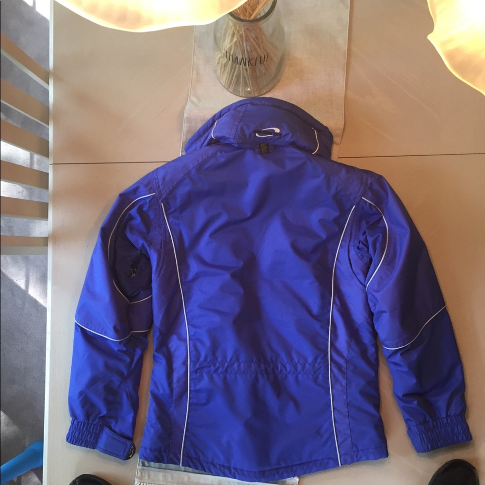 Obermeyer ski jacket size 6 - Picture 3 of 9